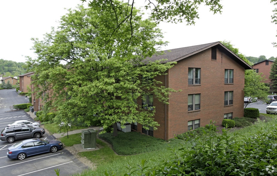 800 McKnight Park Dr, Pittsburgh, PA for sale - Building Photo - Image 2 of 2