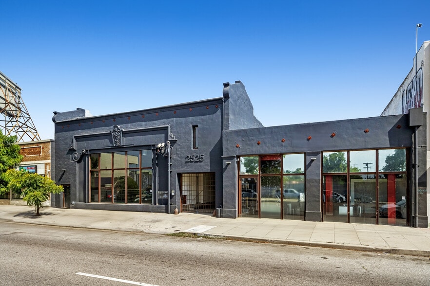 2523-2525 W Washington Blvd, Los Angeles, CA for sale - Building Photo - Image 2 of 19
