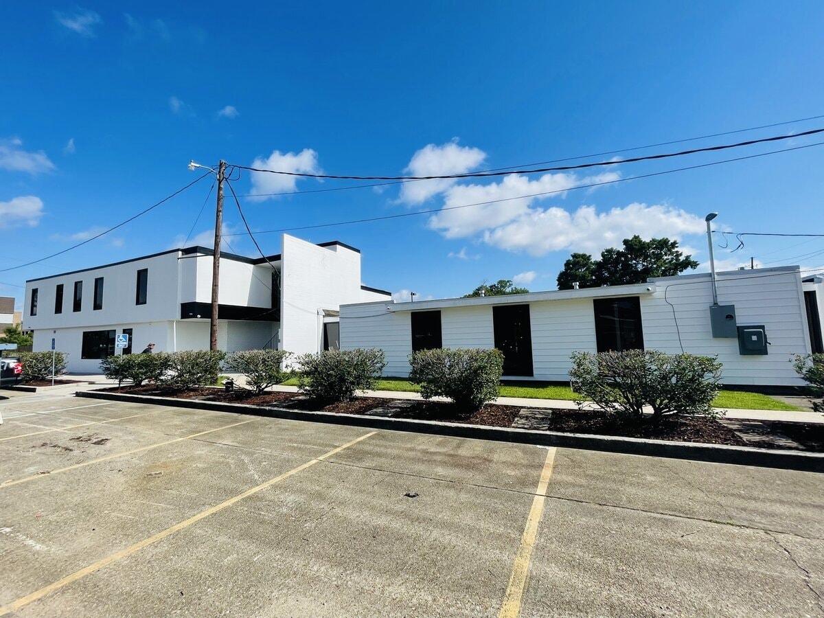 3505 Behrman Pl, New Orleans, LA for lease Primary Photo- Image 1 of 9