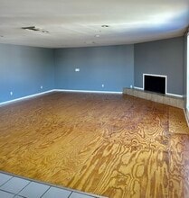 2529 Merrell Rd, Dallas, TX for lease Interior Photo- Image 1 of 6