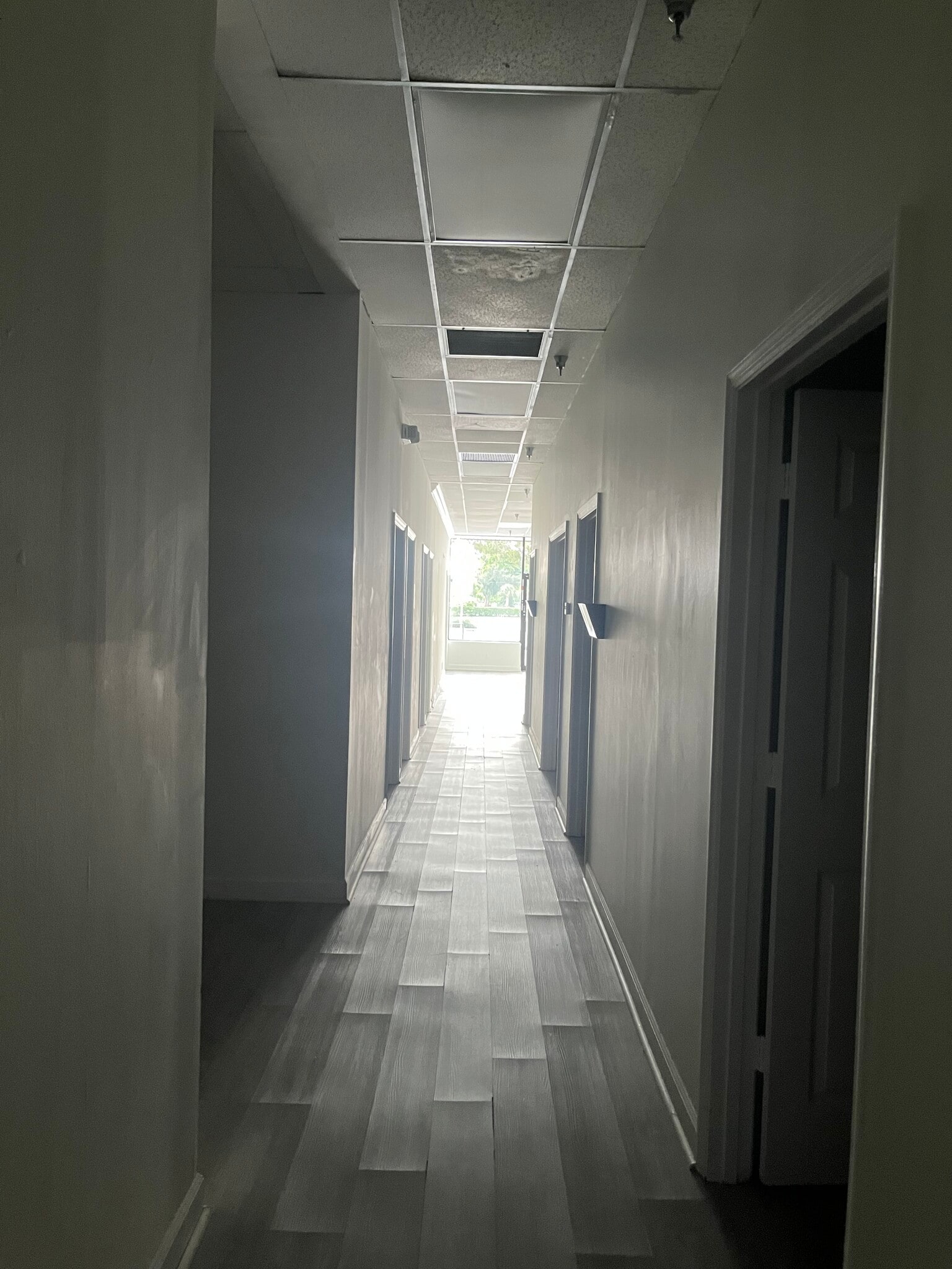 9801-9965 Pines Blvd, Pembroke Pines, FL for lease Interior Photo- Image 1 of 10