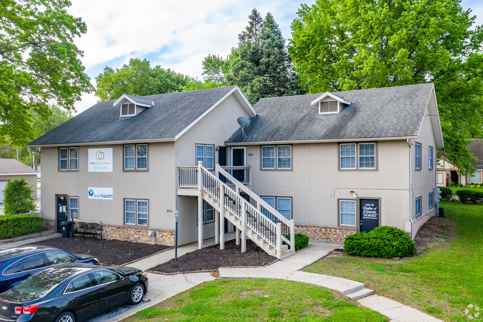 Corporate Village Office Suites portfolio of 4 properties for sale on LoopNet.ca Primary Photo- Image 1 of 5