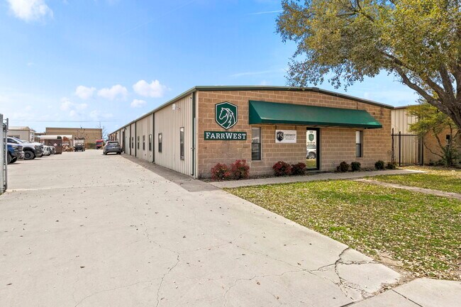 Plus de détails pour 108 Commercial Pl, Schertz, TX - Industriel à vendre