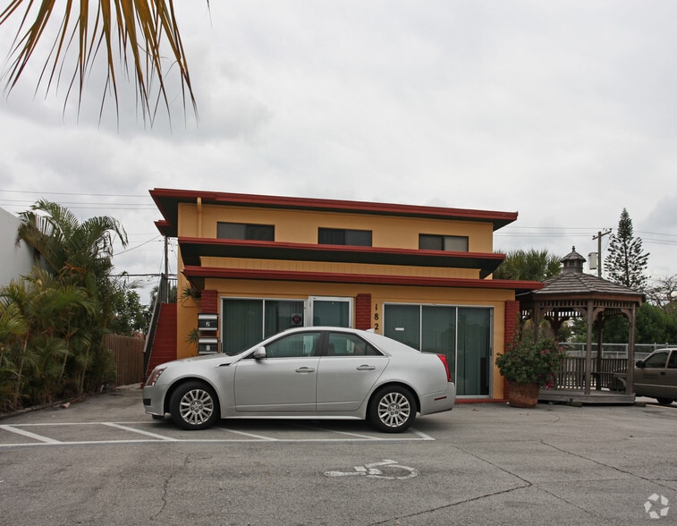 1822-1826 N Dixie Hwy, Lake Worth, FL for sale - Building Photo - Image 2 of 12