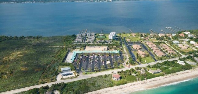 Plus de détails pour 3830 S Highway A1a, Melbourne Beach, FL - Commerce de détail à vendre