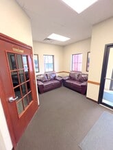 1015 E Broadway St, Altus, OK à louer Photo intérieure- Image 2 de 23