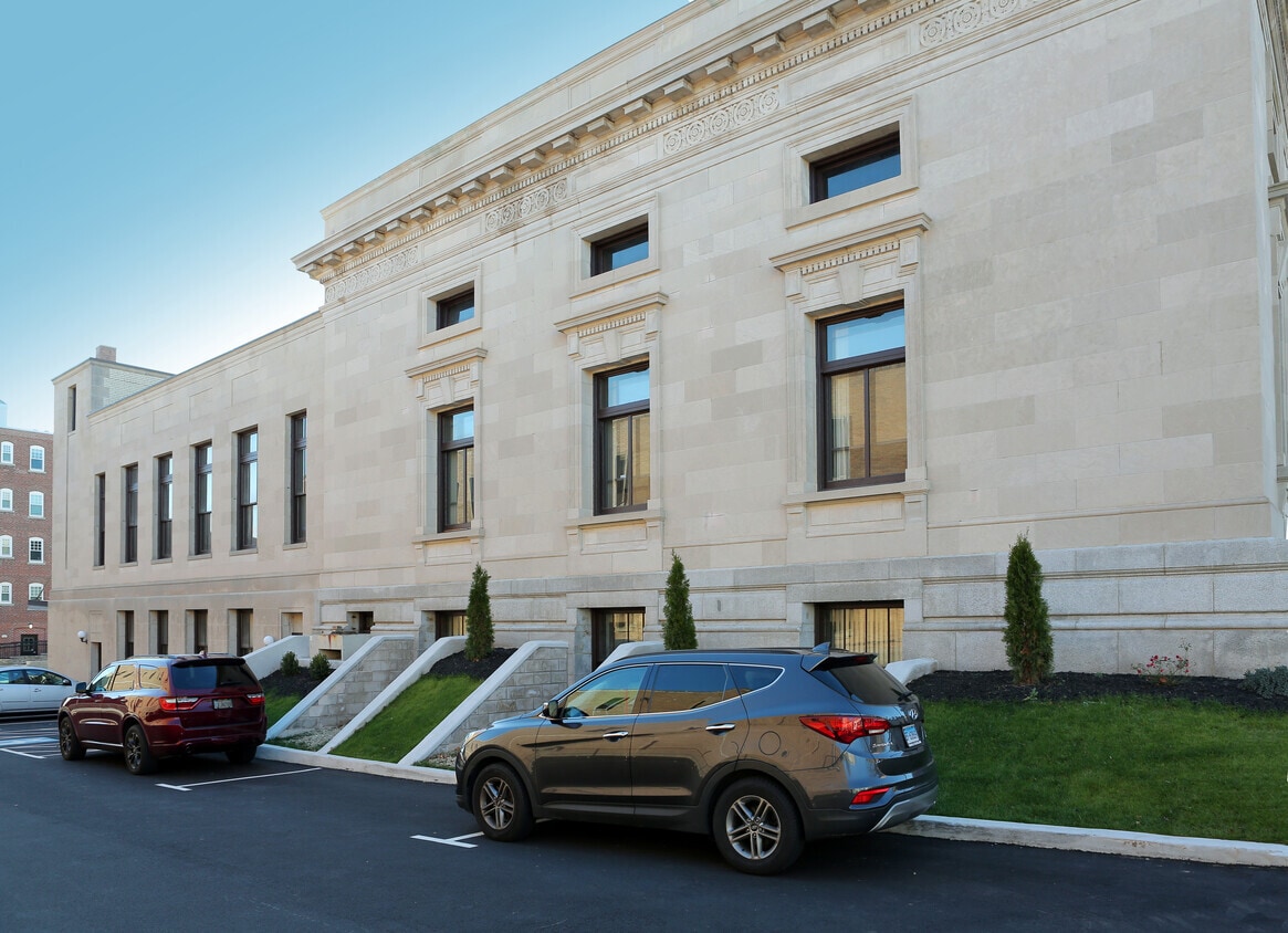 100% Leased Office with High NOI portfolio of 2 properties for sale on LoopNet.ca Primary Photo- Image 1 of 27