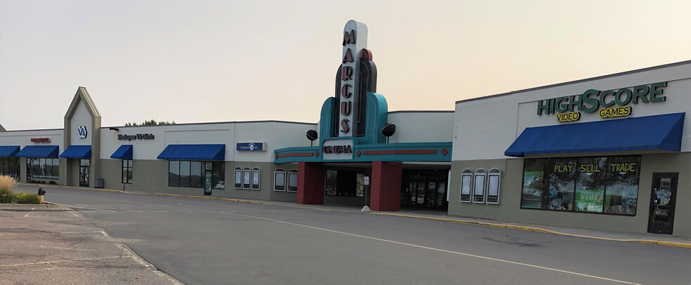 1116 Shakopee Town Sq, Shakopee, MN for sale - Building Photo - Image 1 of 5