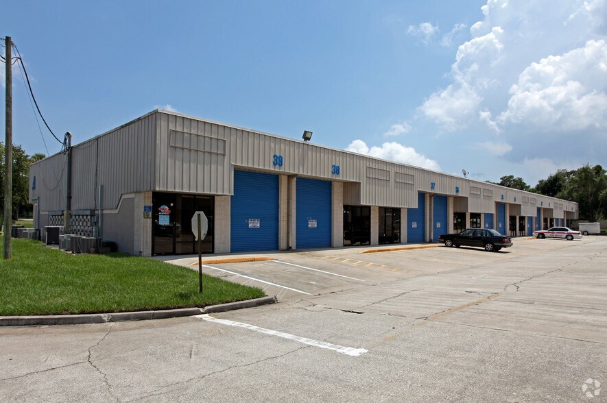 3815 N Highway 1, Cocoa, FL à vendre - Photo du bâtiment - Image 2 de 2