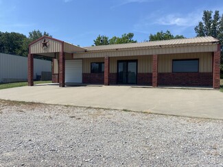 Plus de détails pour 810 S 1st St, Madill, OK - Industriel à vendre