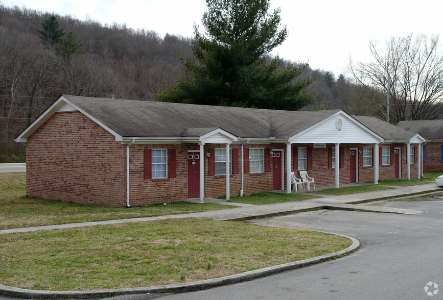 700 Midtown Ln, Harriman, TN à vendre - Photo principale - Image 1 de 1