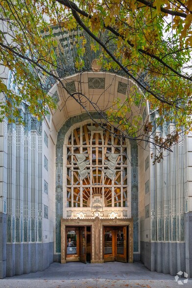 355 Burrard St, Vancouver, BC à louer - Photo du bâtiment - Image 2 de 12