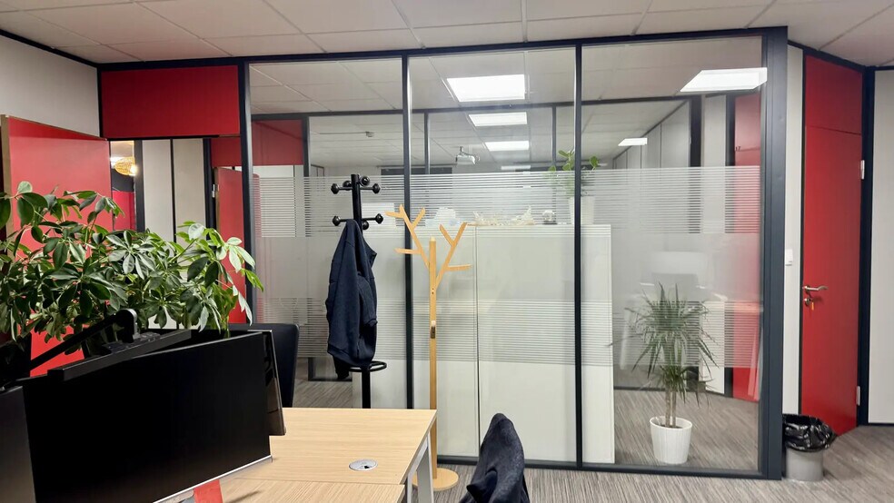 45 1 Avenue De Flandre, Wasquehal à vendre - Photo du bâtiment - Image 3 de 15