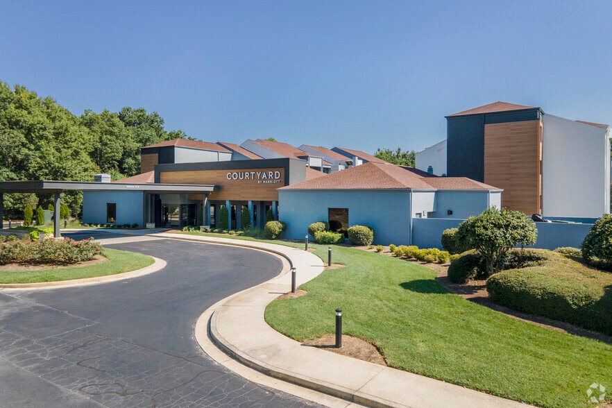 2455 Delk Rd SE, Marietta, GA à vendre - Photo du bâtiment - Image 1 de 5