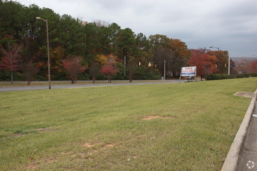 6500 EJ Oliver Blvd, Fairfield, AL à vendre - Photo du bâtiment - Image 1 de 23