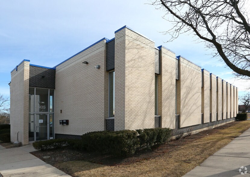 505 Busse Hwy, Park Ridge, IL à vendre - Photo du bâtiment - Image 1 de 8