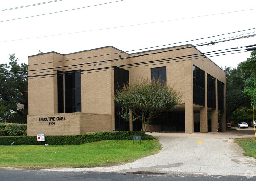 9300 Jollyville Rd, Austin, TX for lease - Primary Photo - Image 1 of 33