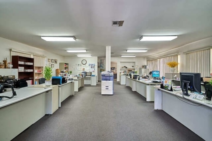 220 N Oxford Ave, Los Angeles, CA for sale - Interior Photo - Image 3 of 8