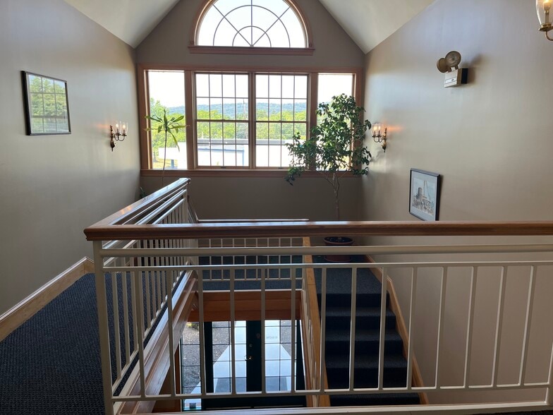 4785 Linglestown Rd, Harrisburg, PA for lease - Interior Photo - Image 3 of 3