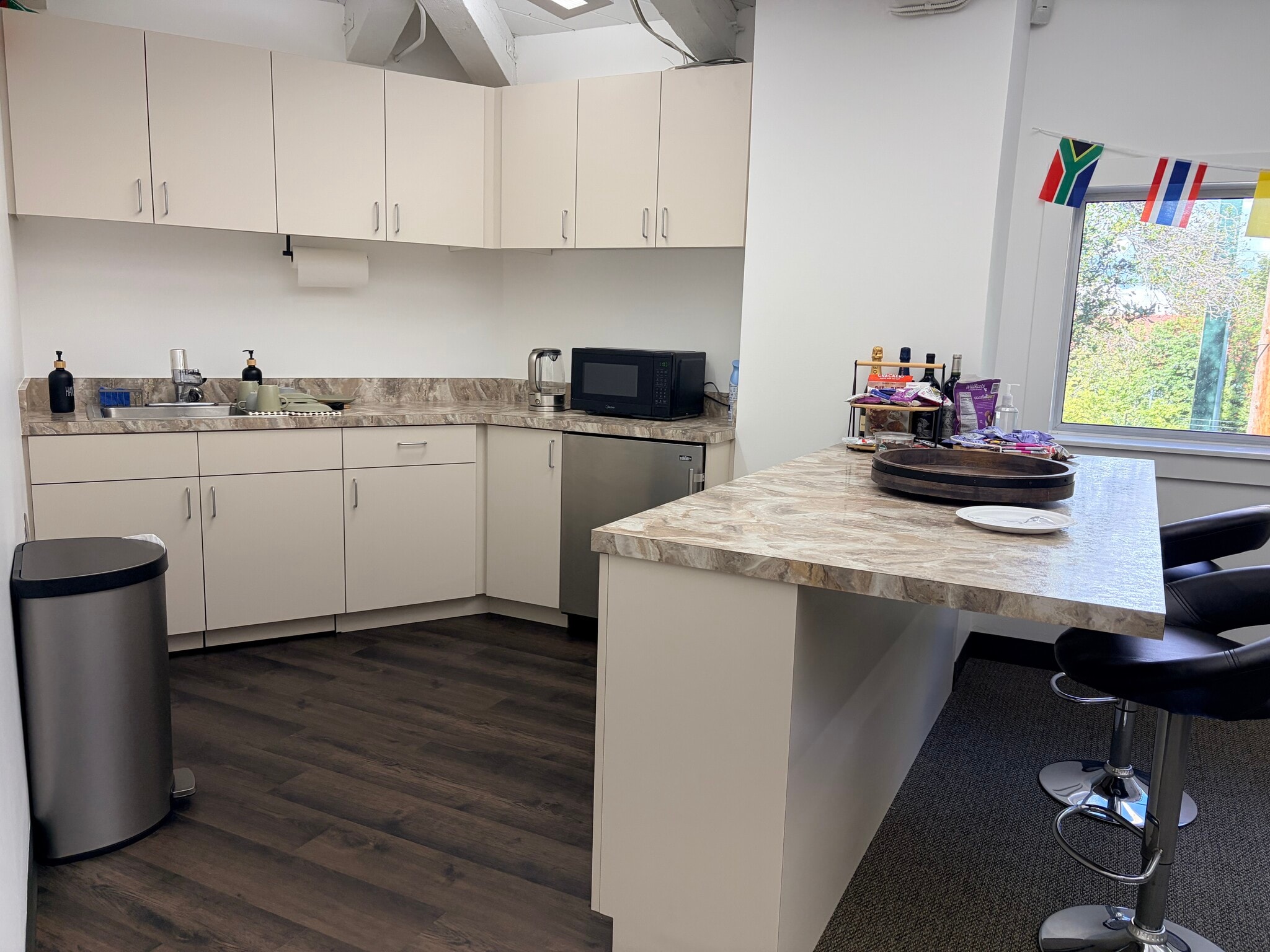 855 El Camino Real, Palo Alto, CA for lease Interior Photo- Image 1 of 5