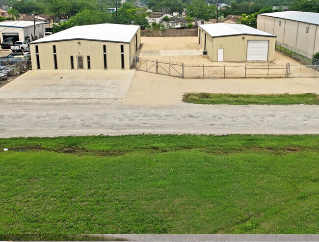 Plus de détails pour 4222 Russell Dr, Corpus Christi, TX - Industriel à louer