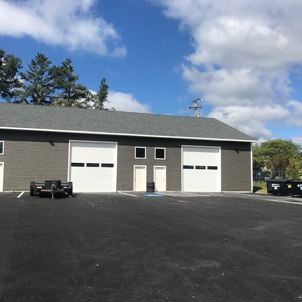 5 David Dr, Essex, VT for lease - Primary Photo - Image 1 of 12