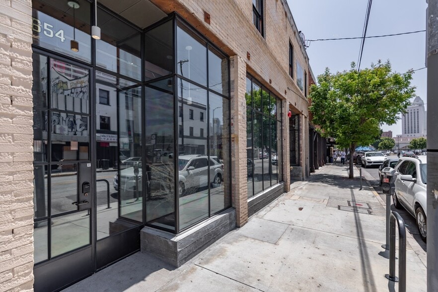 646-654 N Spring St, Los Angeles, CA for sale - Building Photo - Image 1 of 6