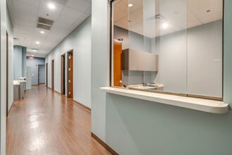 221 Regency Pky, Mansfield, TX for lease Interior Photo- Image 2 of 5