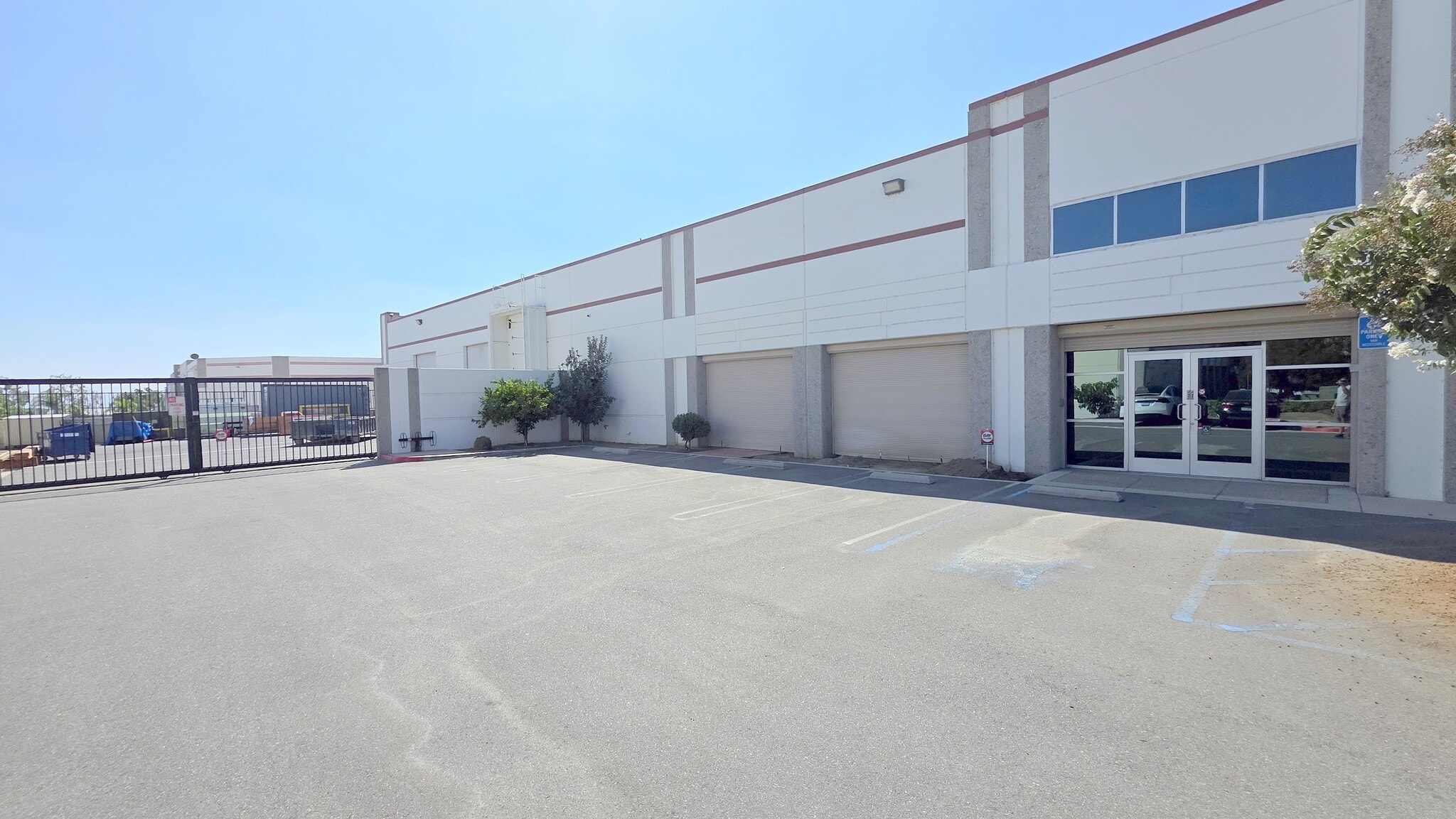 10285 Indiana Ct, Rancho Cucamonga, CA for lease Interior Photo- Image 1 of 30