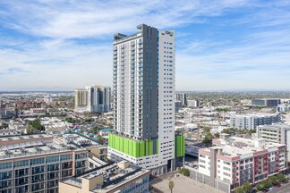 Plus de détails pour 330 E Pierce St, Phoenix, AZ - Commerce de détail à louer