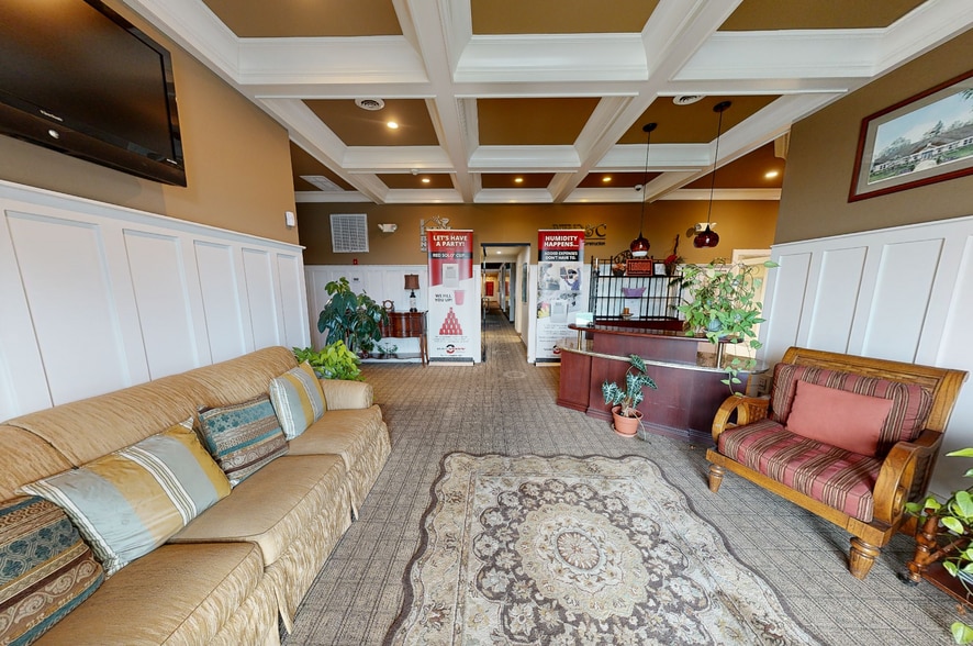 6260 Ocean Hwy W, Ocean Isle Beach, NC for sale - Matterport 3D Scan - Image 2 of 18