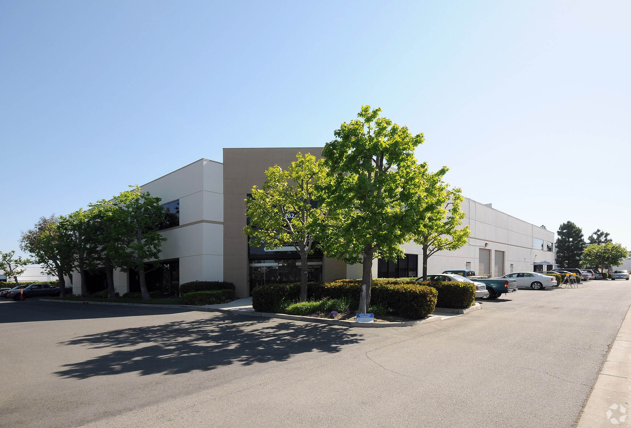 15261 Connector, Huntington Beach, CA for lease Primary Photo- Image 1 of 9