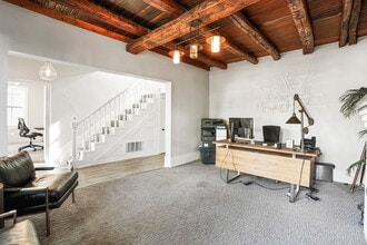 76-78 S High St, Dublin, OH for lease Interior Photo- Image 2 of 9