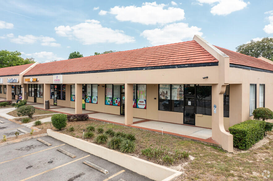 6448 W Colonial Dr, Orlando, FL for lease - Primary Photo - Image 1 of 9