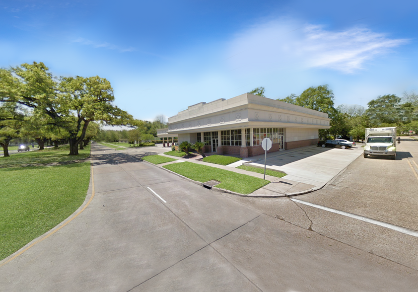 1100 Enterprise Blvd, Lake Charles, LA for sale - Building Photo - Image 2 of 26