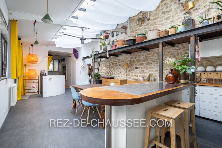 Multifamily in Paris for sale - Building Photo - Image 3 of 12