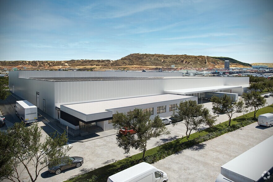 P.I. Prado de las Monjas, Alcalá de Henares, Madrid à louer - Photo du bâtiment - Image 2 de 20