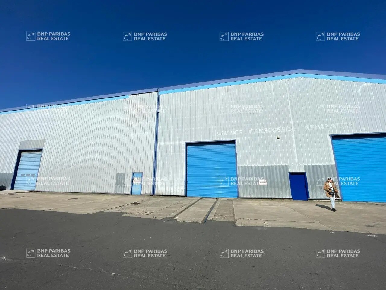 Flex in Corbeil-Essonnes for lease Primary Photo- Image 1 of 11