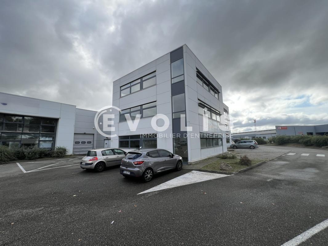 81-83 Rue Elisée Reclus, Décines-Charpieu for lease Building Photo- Image 1 of 29