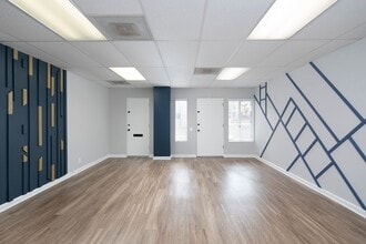 7433 Herschel Ave, La Jolla, CA for lease Interior Photo- Image 1 of 6