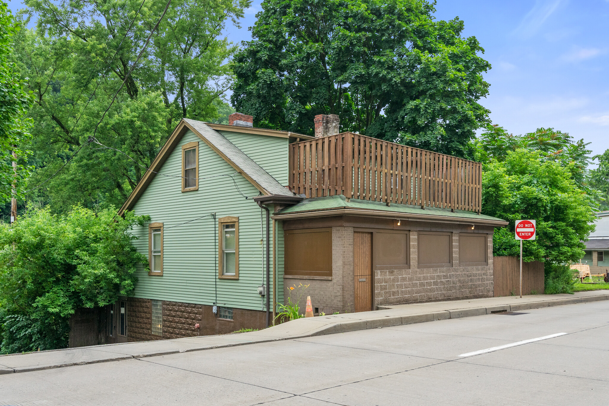 827 Butler St, Pittsburgh, PA à vendre Photo du bâtiment- Image 1 de 1