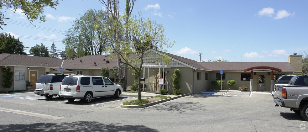 4200 East Ave, Livermore, CA à louer - Photo du bâtiment - Image 2 de 2