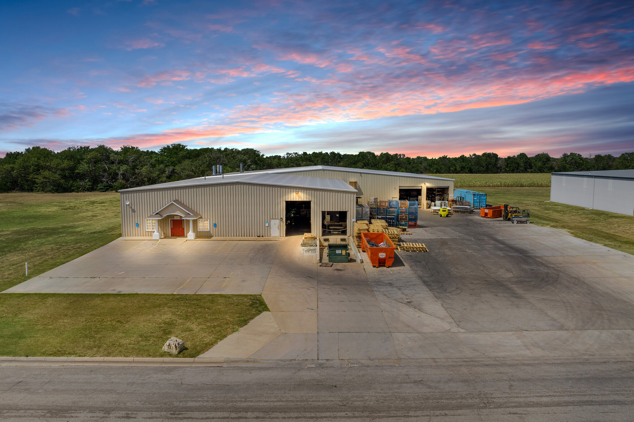 1800 SE 9th St, Newton, KS for sale Building Photo- Image 1 of 35