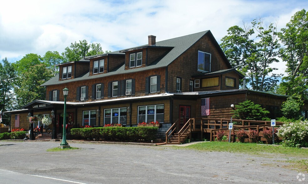 2521 County Highway 22, Richfield Springs, NY à vendre - Photo principale - Image 1 de 31