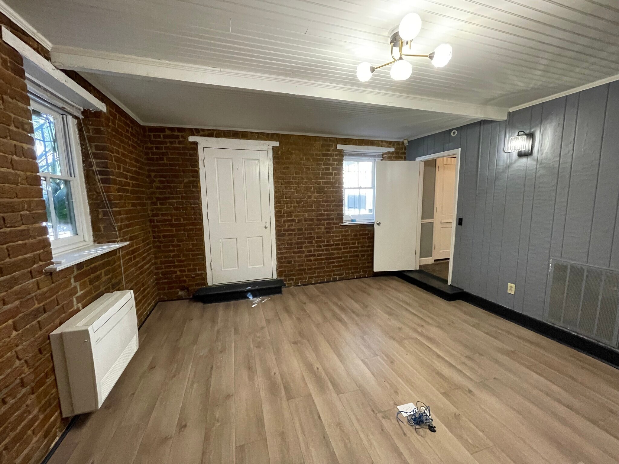 635 E Bay St, Charleston, SC à louer Photo intérieure- Image 1 de 22