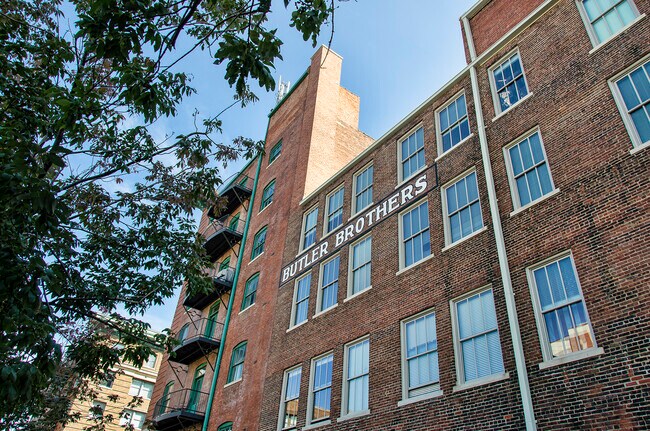 Plus de détails pour 804-808 Broadway St, Kansas City, MO - Multi-résidentiel à vendre