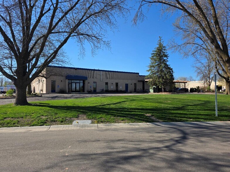 4319 Steiner St, Saint Bonifacius, MN à louer - Photo principale - Image 1 de 1