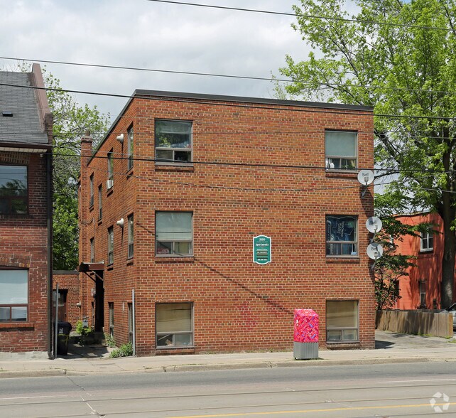 3150 Lake Shore Blvd W, Toronto, ON à vendre - Photo principale - Image 1 de 1