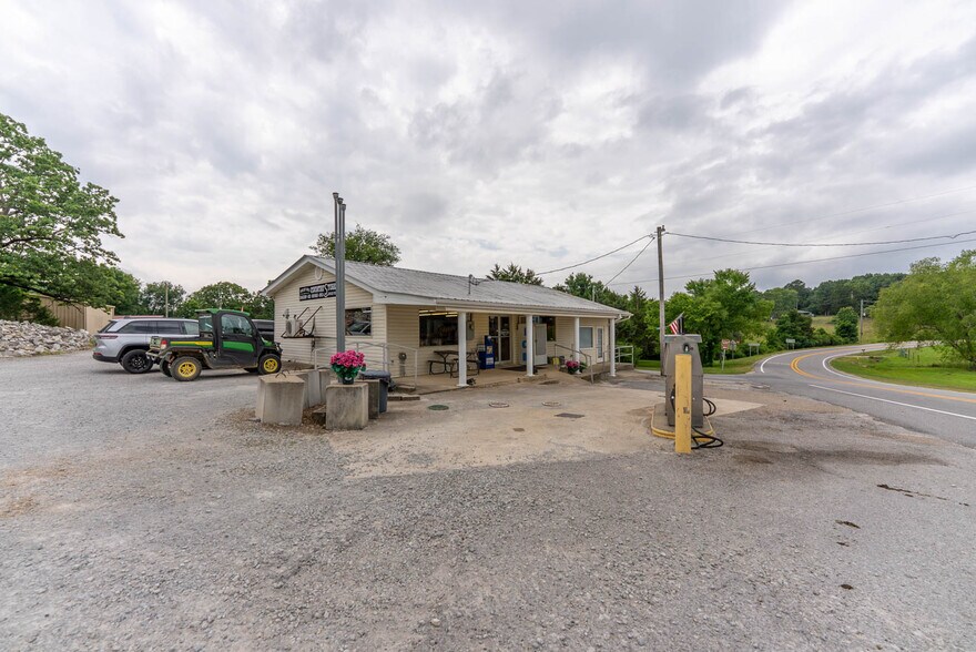5412 AR-56, Violet Hill, AR à vendre - Photo du bâtiment - Image 3 de 33