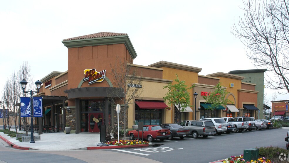 3918-3998 Rivermark Pky, Santa Clara, CA à louer - Photo du bâtiment - Image 2 de 13